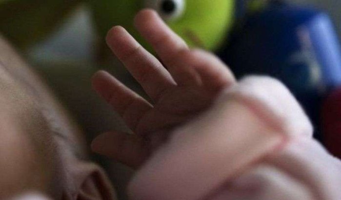 Marokko: moeder die baby op weg achterliet gearresteerd