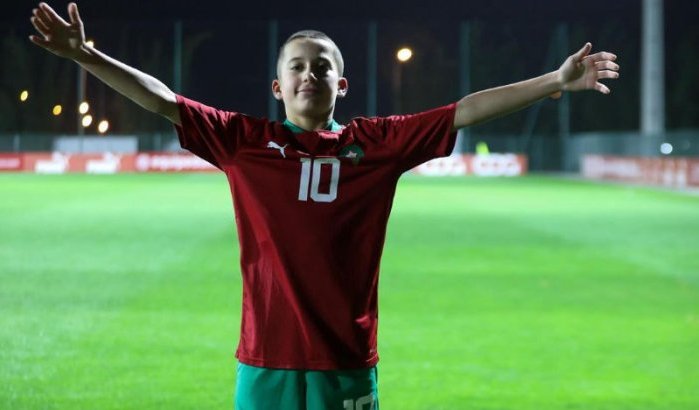 Ilyes Bennane schittert in video van broer Yassine