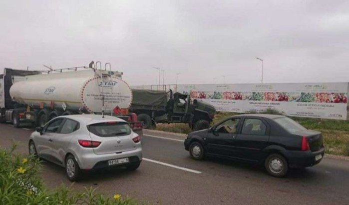 Marokko: legervoertuig rijdt in verkeerde richting en veroorzaakt zwaar ongeval (foto's)