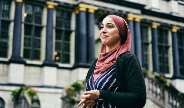 Hafsa El-Bazioui eerste Belgische schepen met hoofddoek
