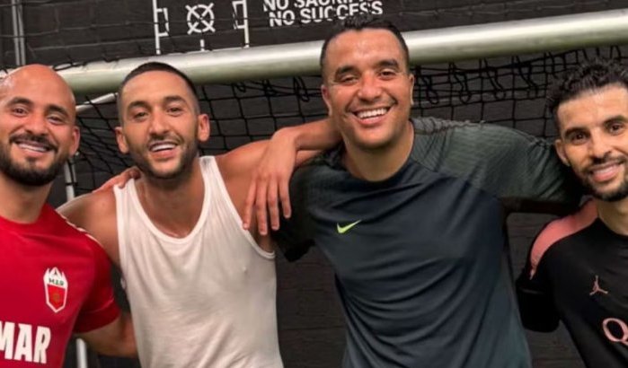 Hakim Ziyech gespot tijdens potje minivoetbal in Amsterdam (video)