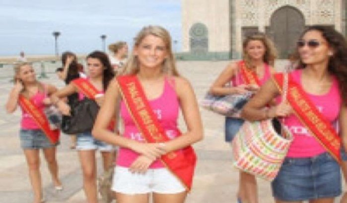 Miss België kandidates van moskee in Fez weggejaagd 