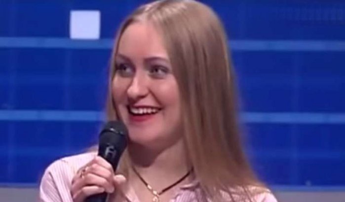 Russische vrouw spreekt vloeiend Darija (video)