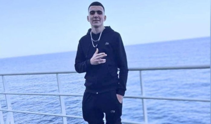 Marouan nam jaar geleden de veerboot maar kwam nooit aan