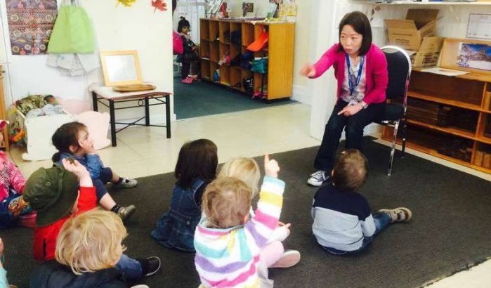Marokkaans kind kan met nieuw gezicht naar school