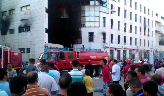 Grote winkelcentrum Nador verwoest door brand 