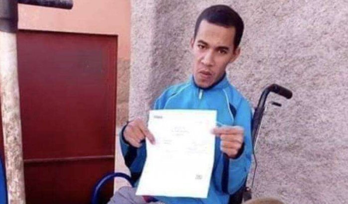 Marokko: jongeman in rolstoel opgeroepen voor militaire dienst (foto)