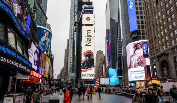 Marokkaanse rapper Najm verovert schermen Times Square