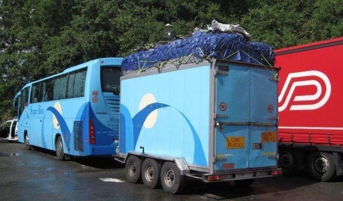 Bus met Marokkanen valt stil op Franse snelweg, Marokko grijpt in