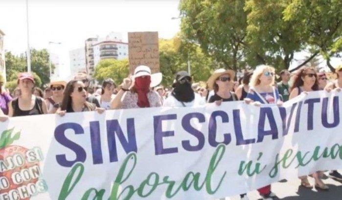 Mars in Huelva tegen misbruiken Marokkaanse seizoenarbeidsters (video)