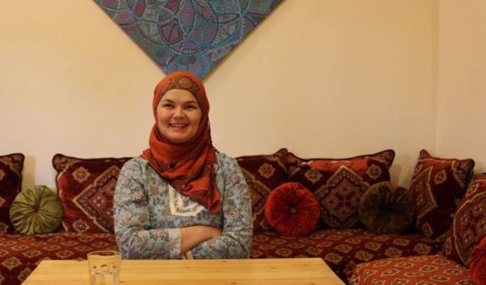 Nora redt andere vrouwen met kooklessen in Marrakech