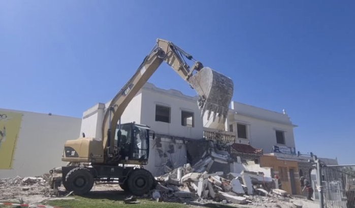 Huizen in Tanger tegen de vlakte voor nieuwe wegen (video)