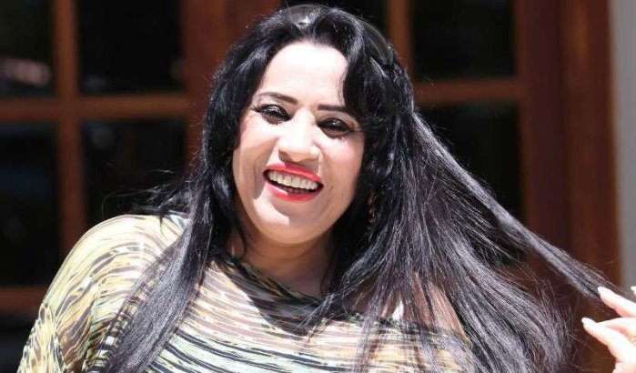 Najat Aatabou en dochter live op Facebook (video)