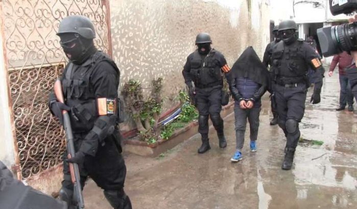 Beelden arrestatie terreurverdachten in Tanger (video)