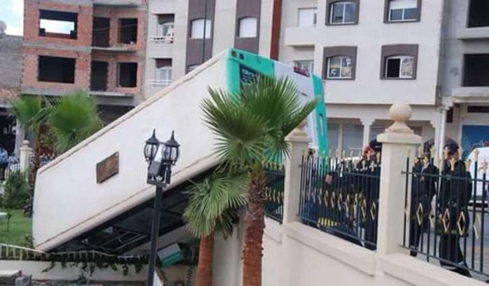 Ongelooflijk busongeval in Kenitra
