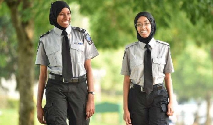 Aminah en Samira, eerste politierekruten met hoofddoek in Vancouver