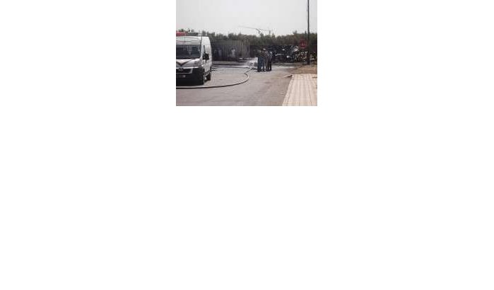Vrachtwagen met gasflessen vliegt in brand in Marrakech