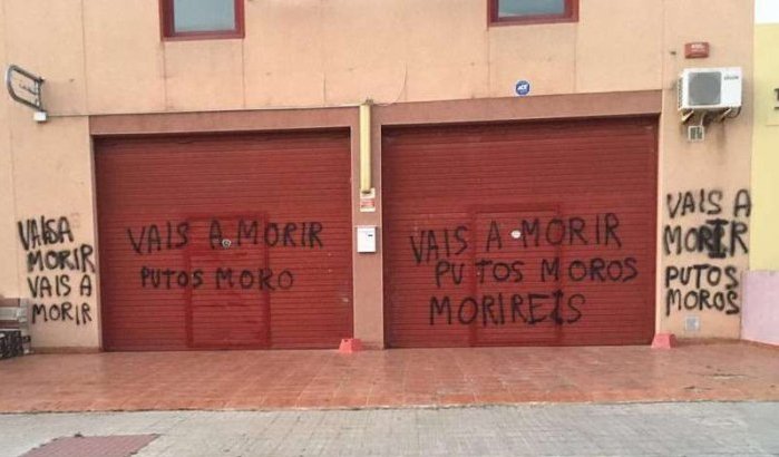 Racisme krijgt vrij spel na aanslagen Barcelona (foto's)
