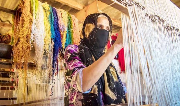 Koning Mohammed VI beveelt gratis verdeling mondmaskers