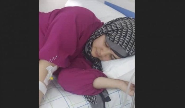 Kamerlid Zineb Simou in ziekenhuis na voedselvergiftiging