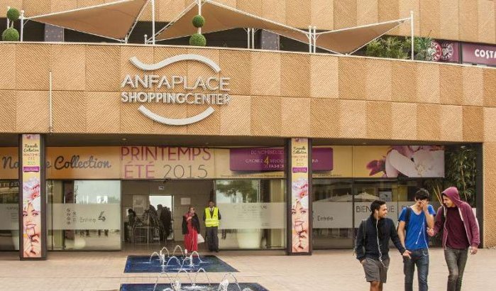 Bommelding in winkelcentrum Casablanca