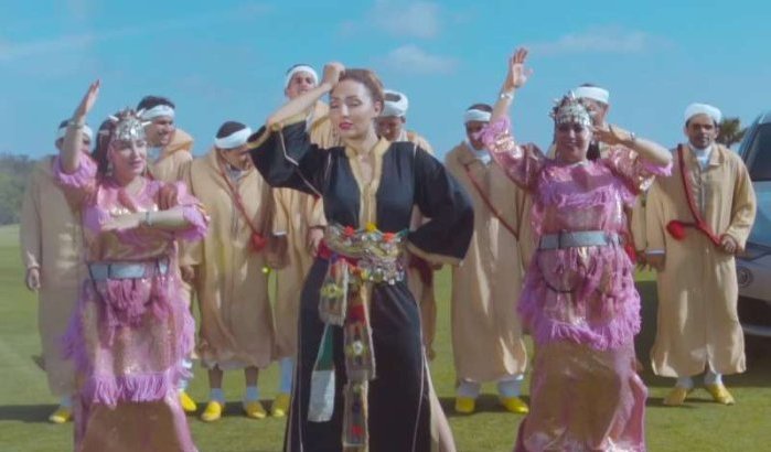 Tweeling Safaa en Hanaa delen nieuw liedje « Achkid Hbibino » (video)