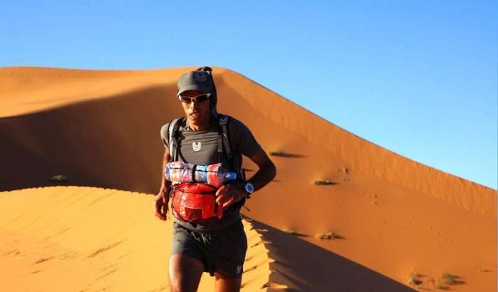 Marokkaanse atleet Mohamad Ahansal neemt deel aan moeilijkste marathon ter wereld