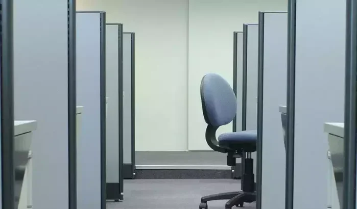 Marokko verklaart oorlog aan spookambtenaren