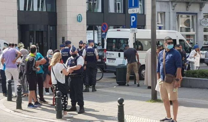 Brusselse politie gebruikt luidsprekers voor info over vliegtickets naar Marokko