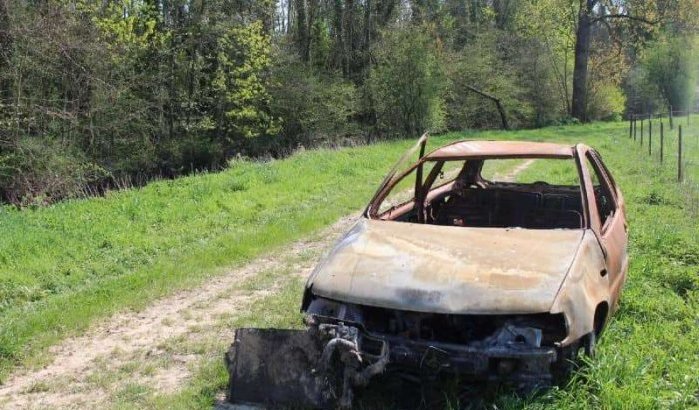 Lichaam dakloze Marokkaan gevonden in uitgebrande auto