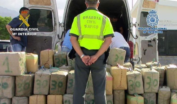 Spaanse politie neemt 2,5 ton hasj uit Marokko in beslag (video)