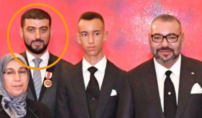 Dit is waarom de "superprof" uit Al Hoceima een Wissam kreeg van Koning Mohammed VI