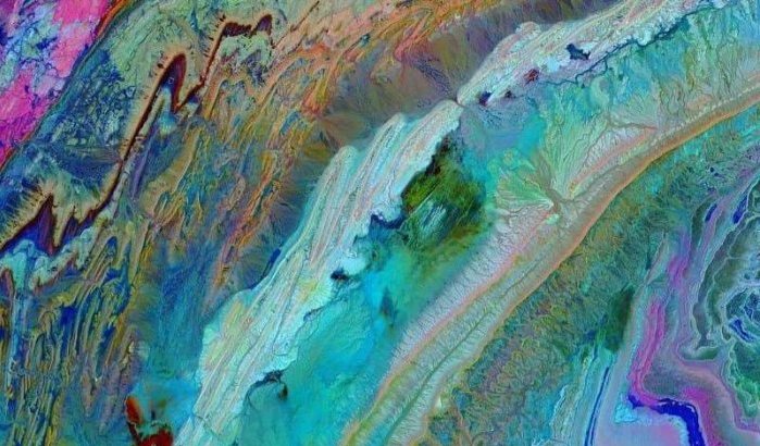 Kleurrijke Atlasgebergte te zien op Instagram NASA