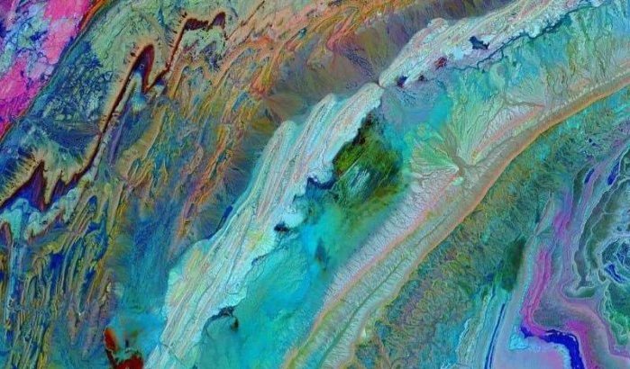 Kleurrijke Atlasgebergte te zien op Instagram NASA