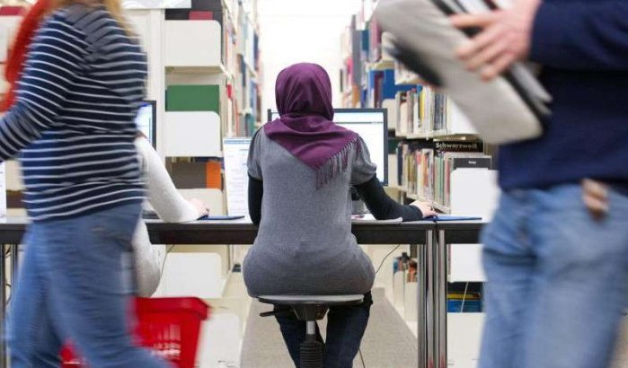Leerlinge zonder hoofddoek uit klas gestuurd in Marrakech