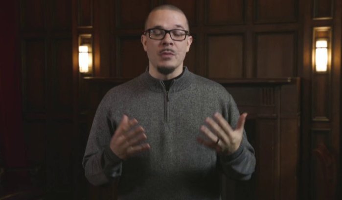 Bekende Amerikaanse schrijver bekeert zich tot de islam