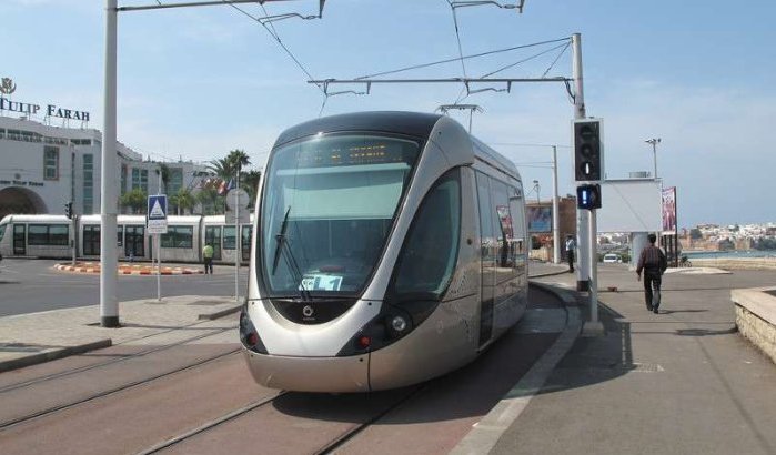Trambestuurder redt man van zelfmoordpoging in Marokko
