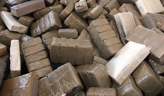 Politie onderschept twee ton cannabis in Tetouan