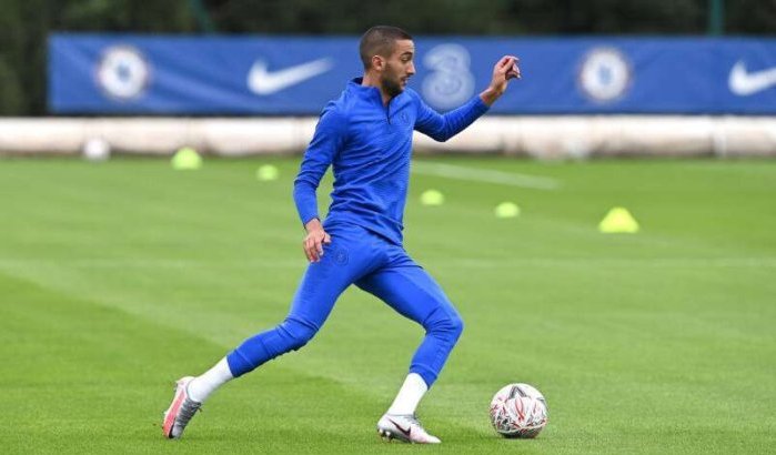 Chelsea en Barcelona onderhandelen transfer Ziyech
