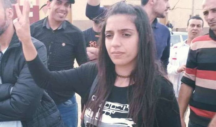 Silya Ziani heeft haar paspoort ontvangen
