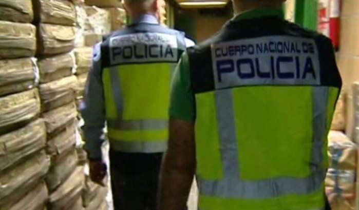 Ton hasj in beslag genomen tijdens antidrugsactie tussen Spanje en Marokko (video)