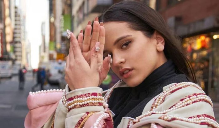 Rosalía smoorverliefd op Marokkaanse stad 