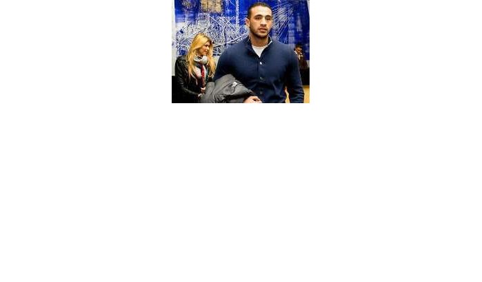 Badr Hari uit gips