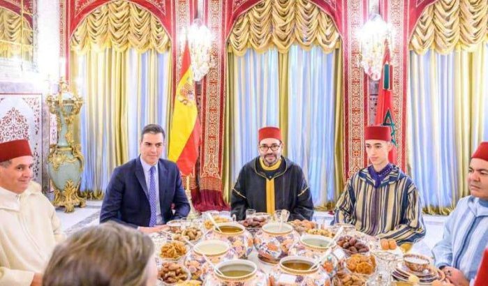 Koning Mohammed VI nodigt Pedro Sanchez uit voor iftar (video)