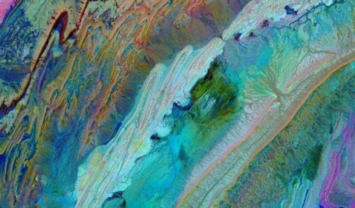 Nasa deelt kleurrijke foto van Marokkaanse Atlasgebergte