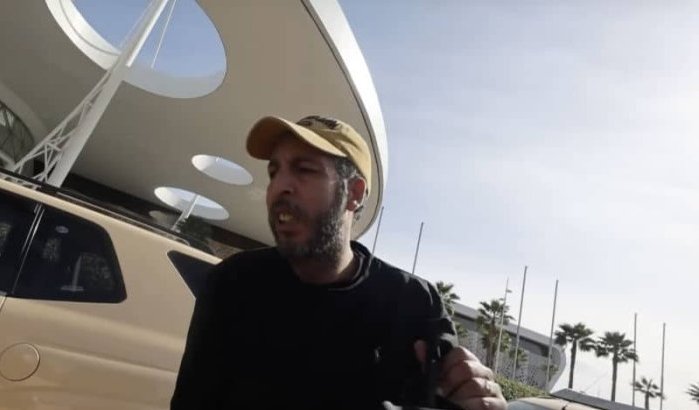 Taxichauffeur die YouTuber in Marrakech oplichtte is vergunning kwijt