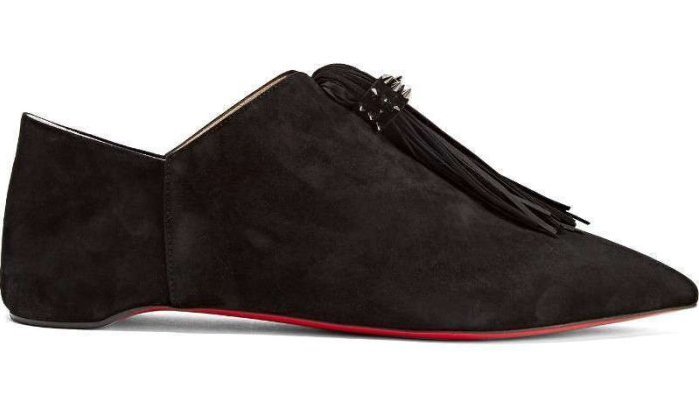 Louboutin brengt babouches aan 800 dollar uit
