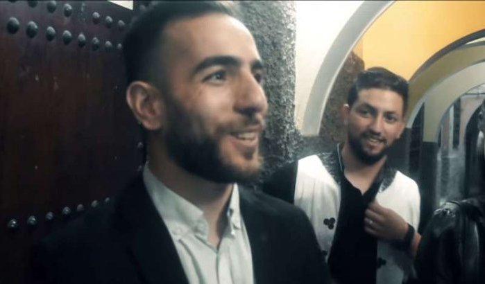 Marokkaan vraagt Amerikaanse vriendin op originele manier ten huwelijk