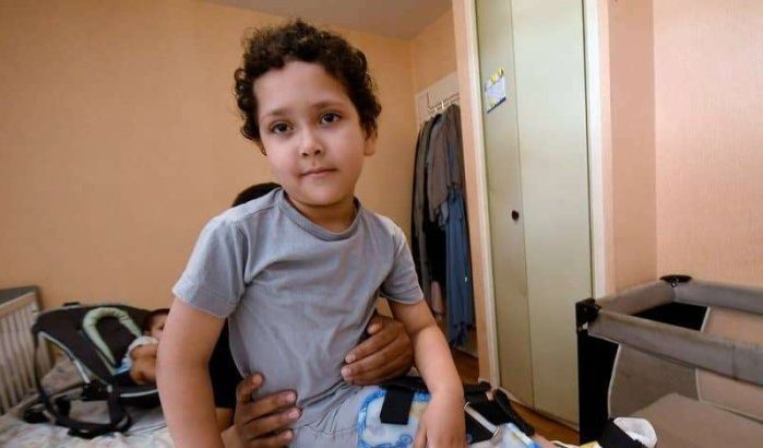 Farouk (4) vecht voor een kans om te lopen