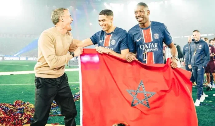 Hakimi, Dembélé en Luis Enrique herenigd achter Marokkaanse vlag (video)